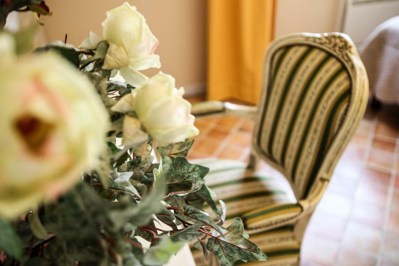 La Milane Bed & Breakfast กาบริแยส ภายนอก รูปภาพ