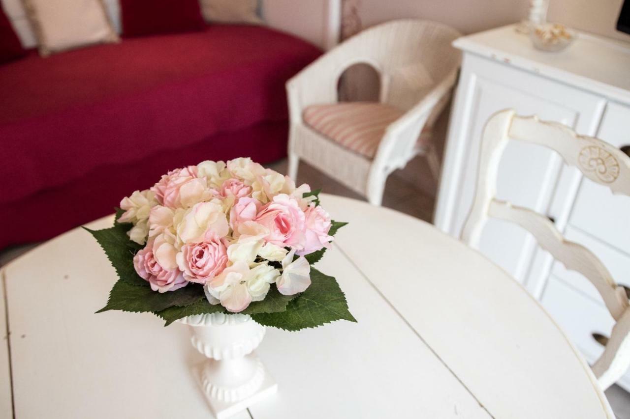 La Milane Bed & Breakfast กาบริแยส ภายนอก รูปภาพ